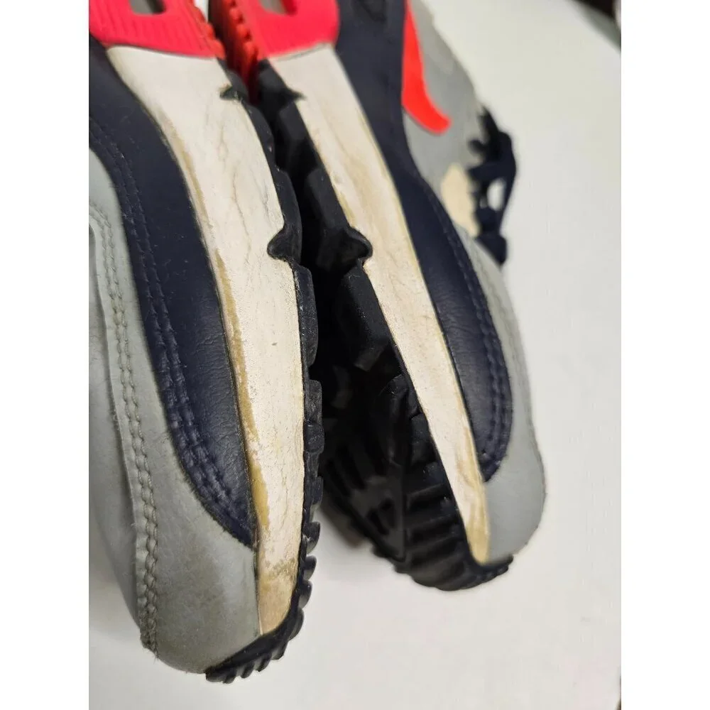 Nike Air Max 90 Essential Wolf Grey Infrared Sneakers size 6 Youth